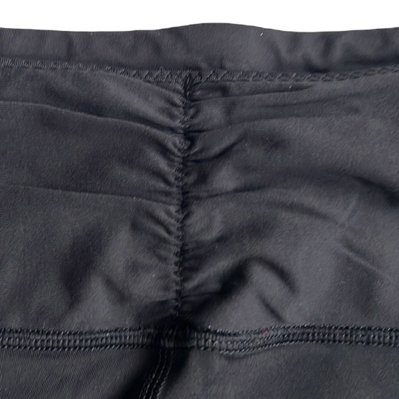 Lululemon Outrun 17" Crop Leggings Black Size 6 - Picture 11 of 13